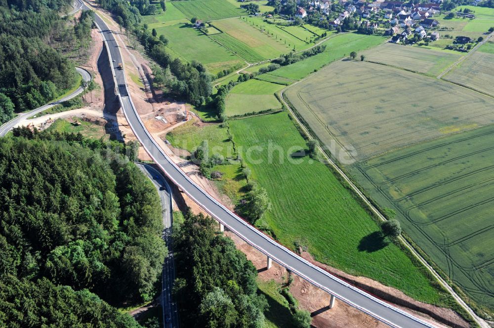 Luftaufnahme Uslar - Baustelle Umgehungsstraße B241 mit Talbrücke Volpriehausen nahe Uslar in Niedersachsen