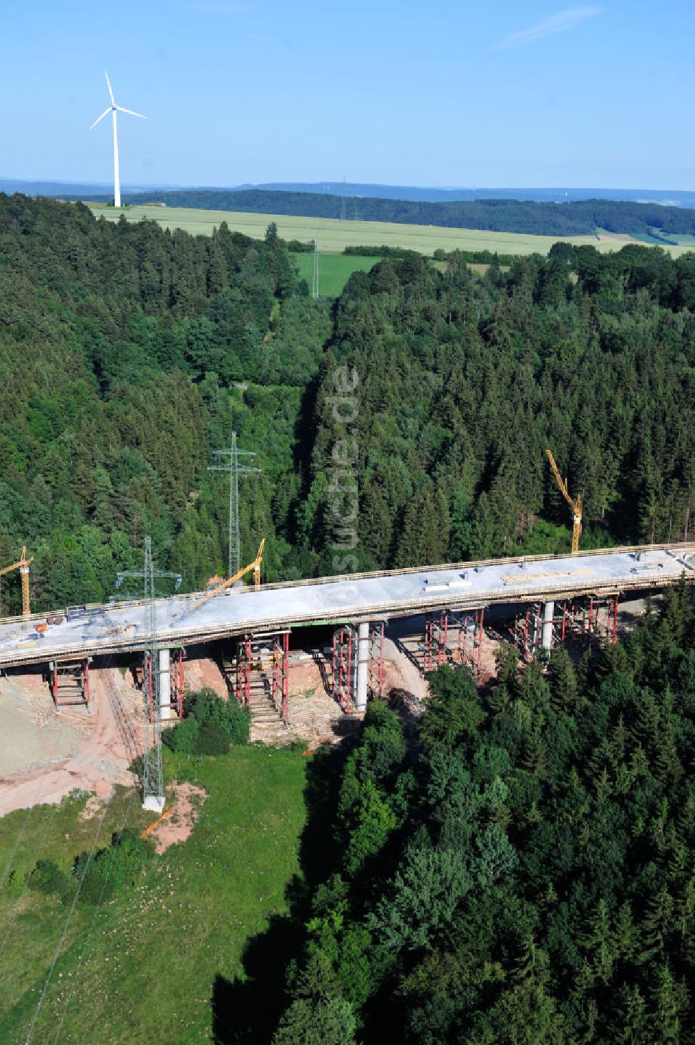 Uslar von oben - Baustelle Umgehungsstraße B241 mit Talbrücke Volpriehausen nahe Uslar in Niedersachsen