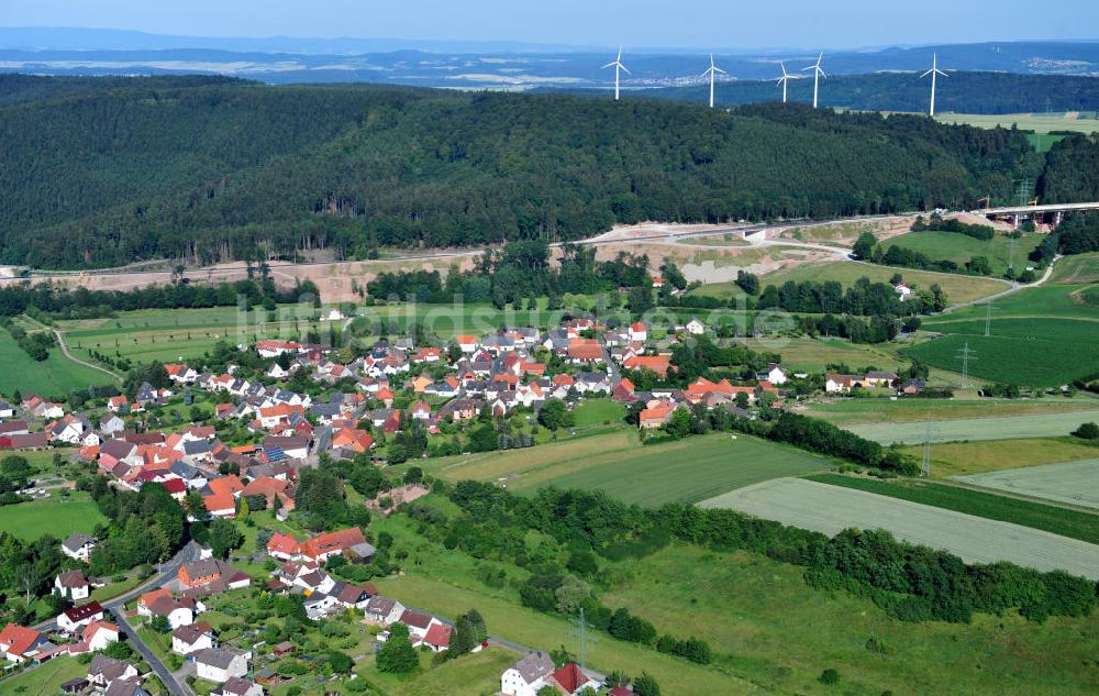 Uslar aus der Vogelperspektive: Baustelle Umgehungsstraße B241 mit Talbrücke Volpriehausen nahe Uslar in Niedersachsen