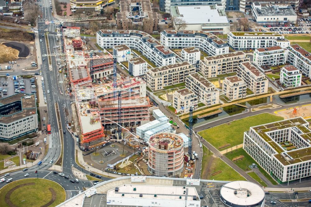 Luftaufnahme Essen - Baustelle der Unternehmenszentrale der Funke Mediengruppe am Berliner Platz in Essen im Bundesland Nordrhein-Westfalen