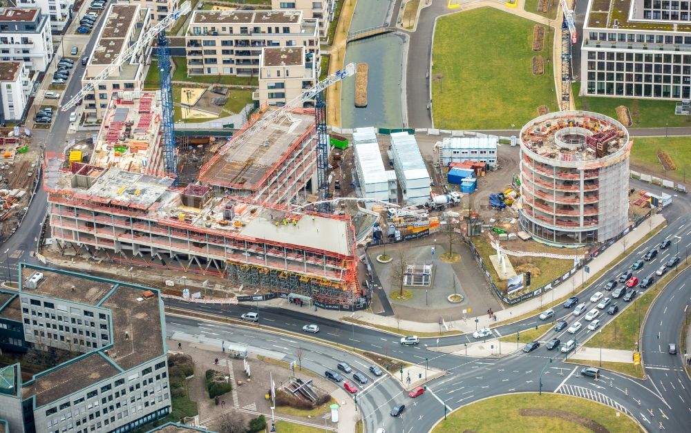 Essen aus der Vogelperspektive: Baustelle der Unternehmenszentrale der Funke Mediengruppe am Berliner Platz in Essen im Bundesland Nordrhein-Westfalen