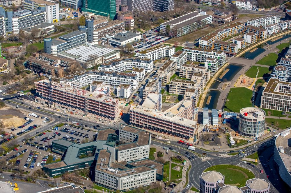 Essen von oben - Baustelle der Unternehmenszentrale der Funke Mediengruppe am Berliner Platz in Essen im Bundesland Nordrhein-Westfalen