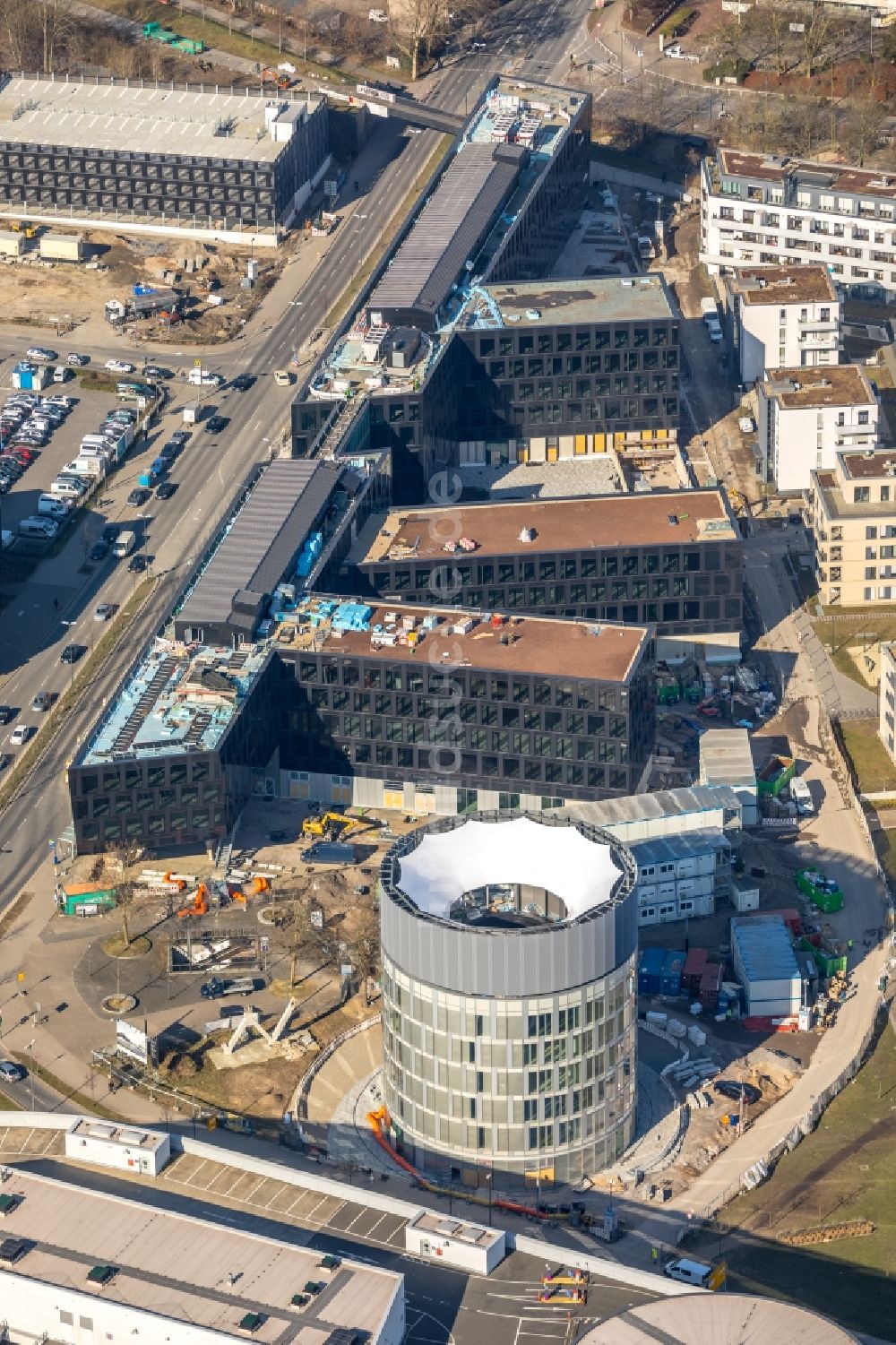 Essen von oben - Baustelle der Unternehmenszentrale der Funke Mediengruppe am Berliner Platz in Essen im Bundesland Nordrhein-Westfalen