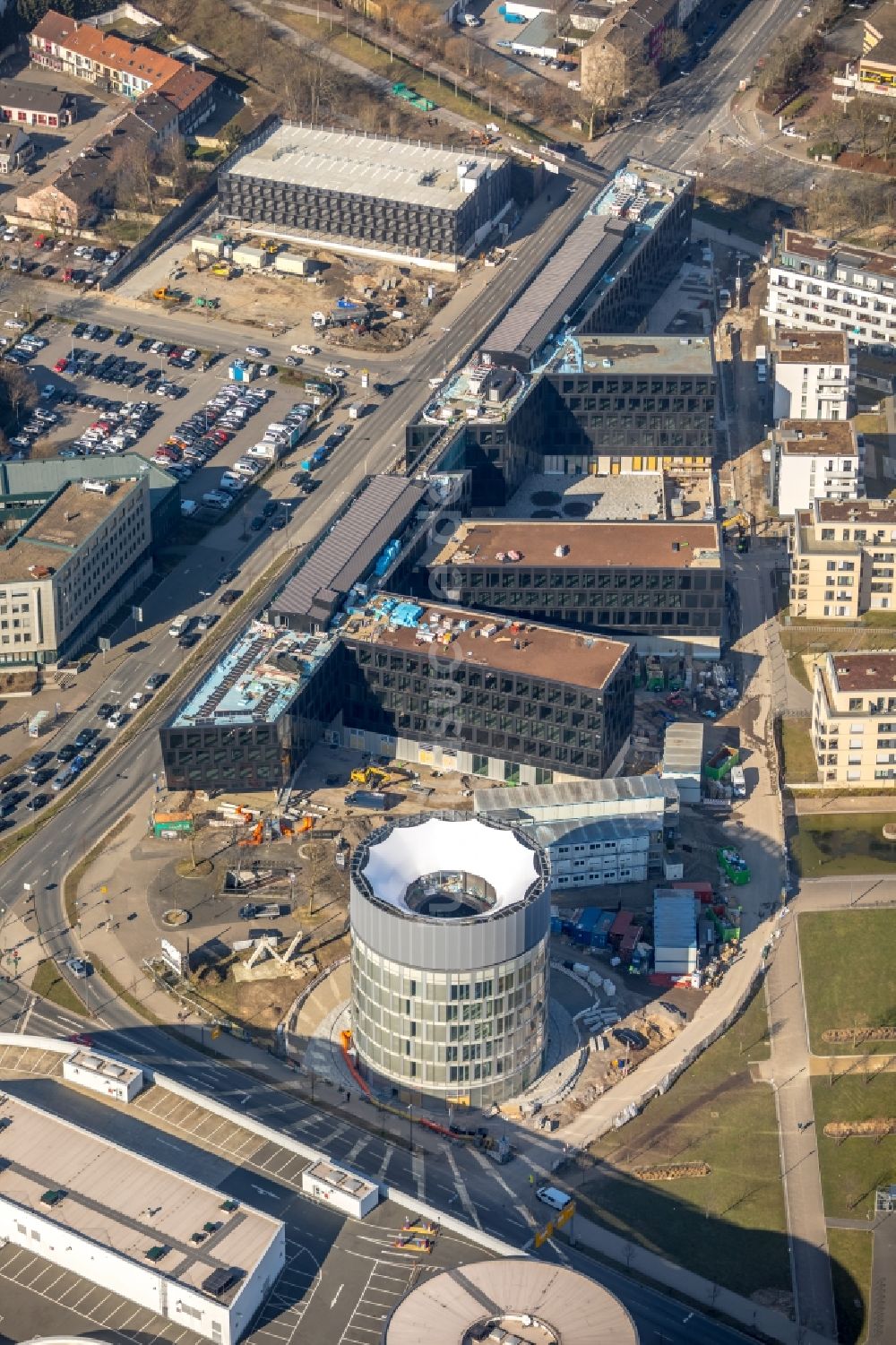 Essen aus der Vogelperspektive: Baustelle der Unternehmenszentrale der Funke Mediengruppe am Berliner Platz in Essen im Bundesland Nordrhein-Westfalen