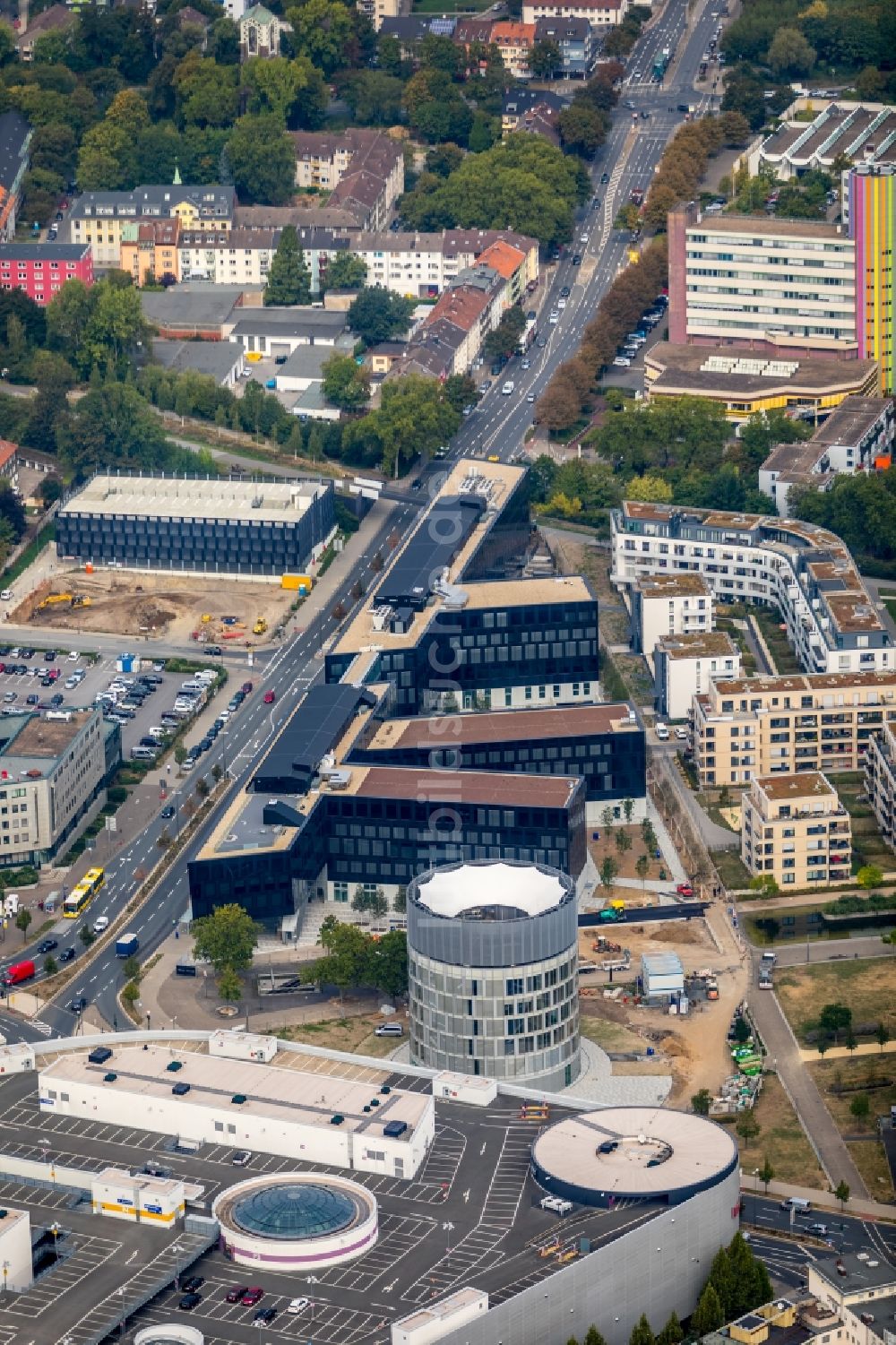 Luftaufnahme Essen - Baustelle der Unternehmenszentrale der Funke Mediengruppe am Berliner Platz in Essen im Bundesland Nordrhein-Westfalen