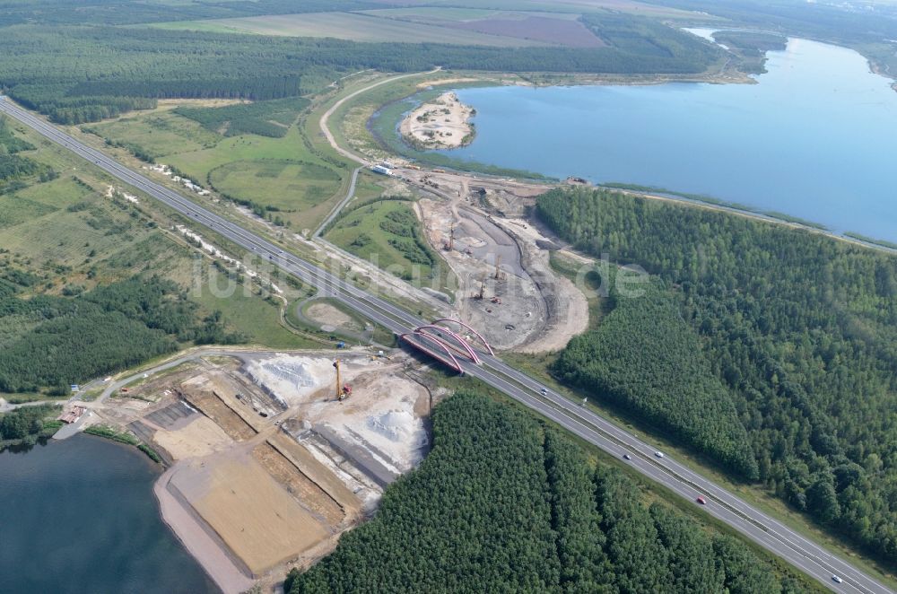 Zwenkau aus der Vogelperspektive: Baustelle Verbindungskanal Harthkanal zwischen Zwenkauer See und Cospudener See in Zwenkau im Bundesland Sachsen