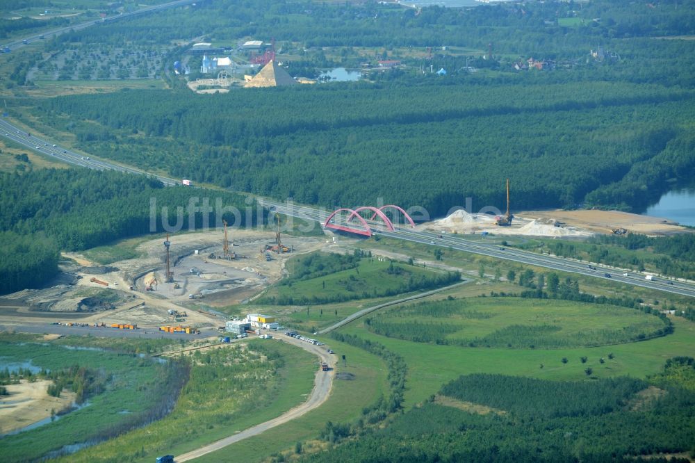 Luftbild Zwenkau - Baustelle Verbindungskanal Harthkanal zwischen Zwenkauer See und Cospudener See in Zwenkau im Bundesland Sachsen