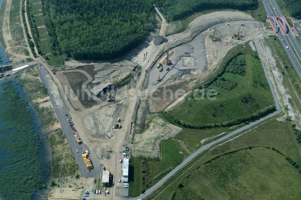 Zwenkau aus der Vogelperspektive: Baustelle Verbindungskanal Harthkanal zwischen Zwenkauer See und Cospudener See in Zwenkau im Bundesland Sachsen