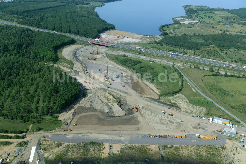 Zwenkau aus der Vogelperspektive: Baustelle Verbindungskanal Harthkanal zwischen Zwenkauer See und Cospudener See in Zwenkau im Bundesland Sachsen