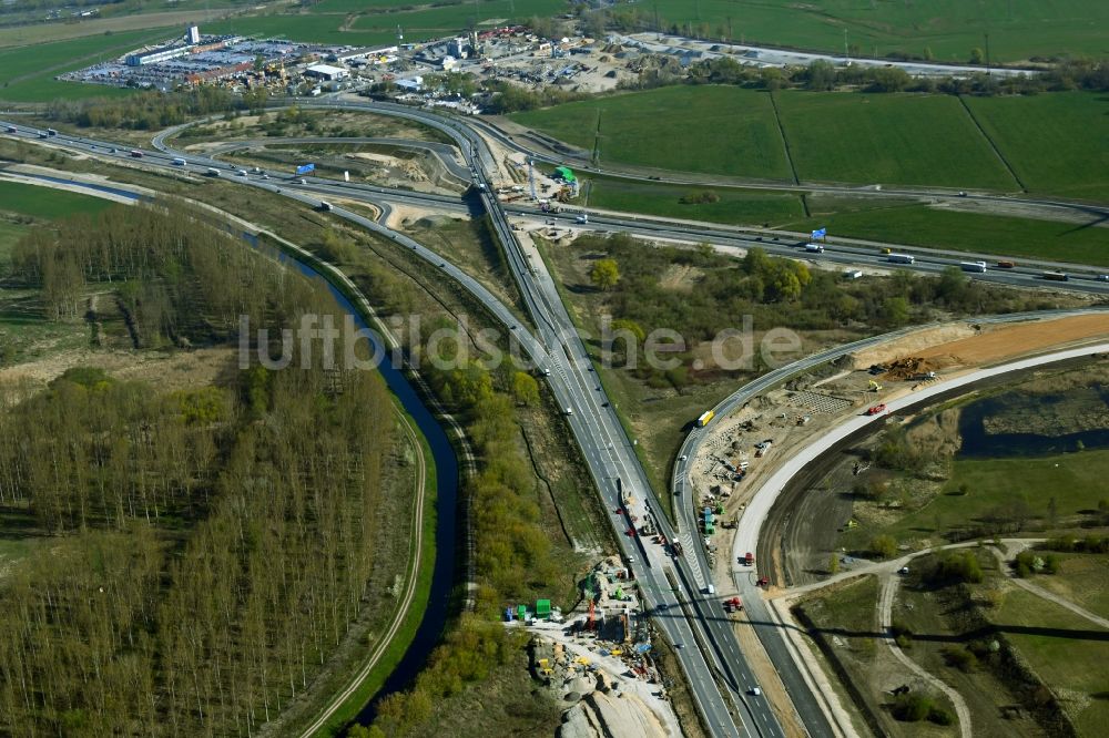 Luftaufnahme Schönerlinde - Baustelle an der Verkehrsführung am Autobahnkreuz der BAB A114 - A10 - Dreieck Pankow in Schönerlinde im Bundesland Brandenburg, Deutschland