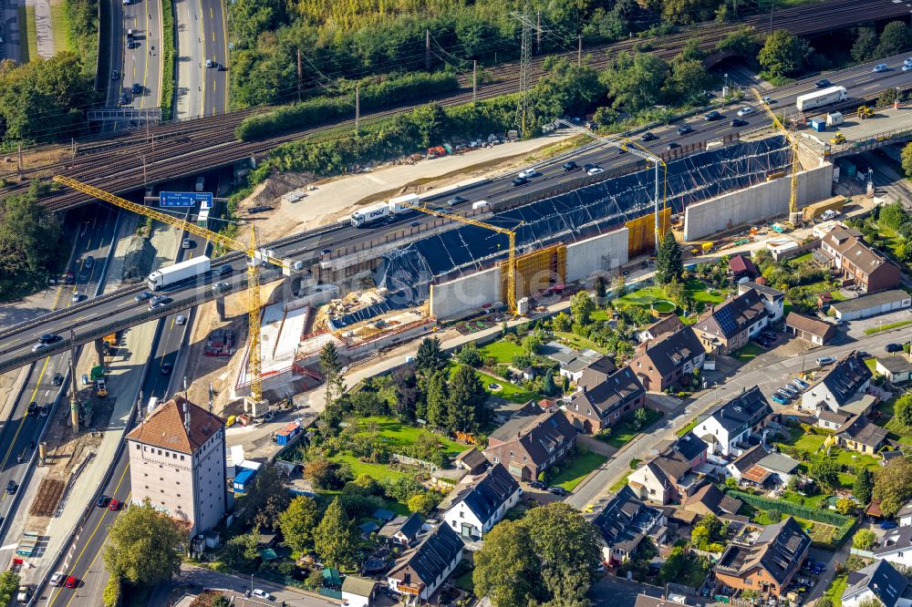 Duisburg von oben - Baustelle an der Verkehrsführung am Autobahnkreuz der BAB A40 - 3 Kreuz Kaiserberg in Duisburg im Bundesland Nordrhein-Westfalen, Deutschland