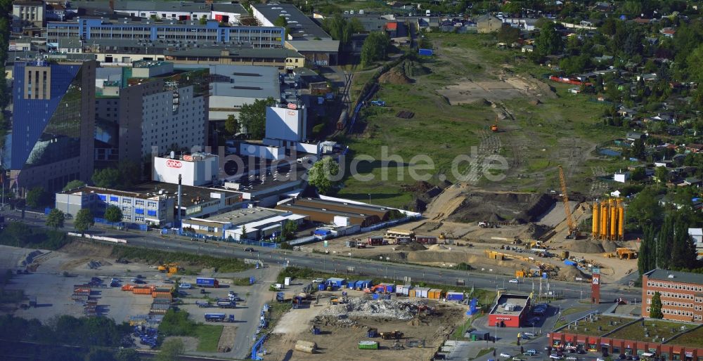 Berlin aus der Vogelperspektive: Baustelle Verlängerung A100 mit Anschlussstelle Sonnenallee im Stadtbezirk Neukölln von Berlin