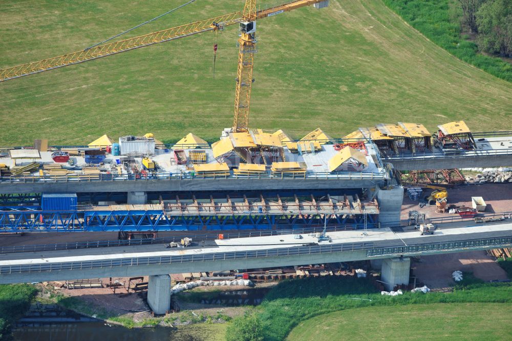 Rattmannsdorf aus der Vogelperspektive: Baustelle Viadukt des Bahn- Brückenbauwerk in Rattmannsdorf im Bundesland Sachsen-Anhalt, Deutschland