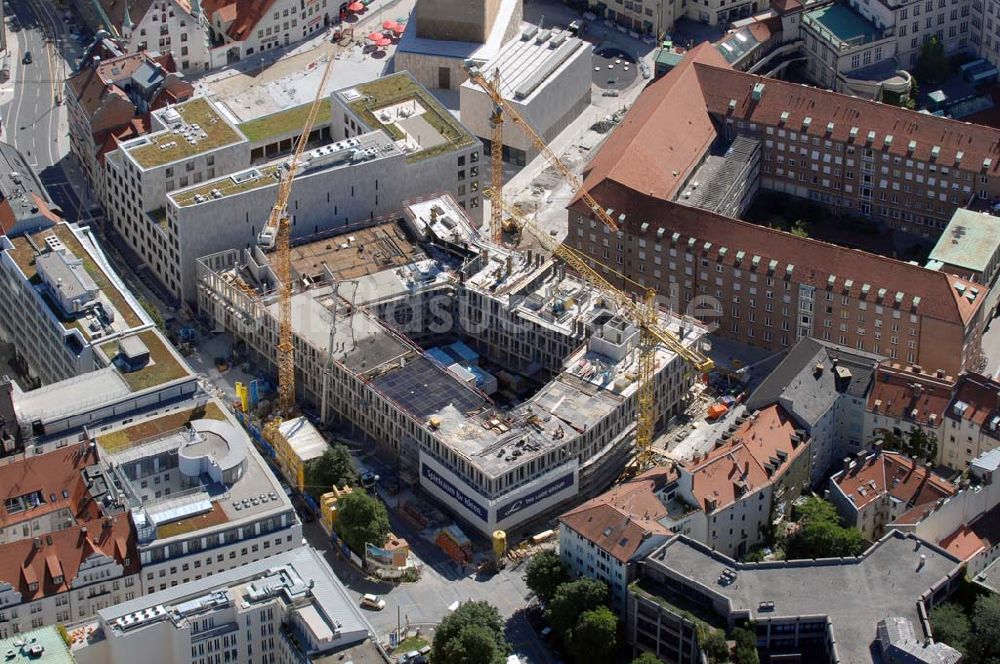 Luftbild München - Baustelle für ein Wohn-, Park- und Geschäftshaus am Münchner Oberanger