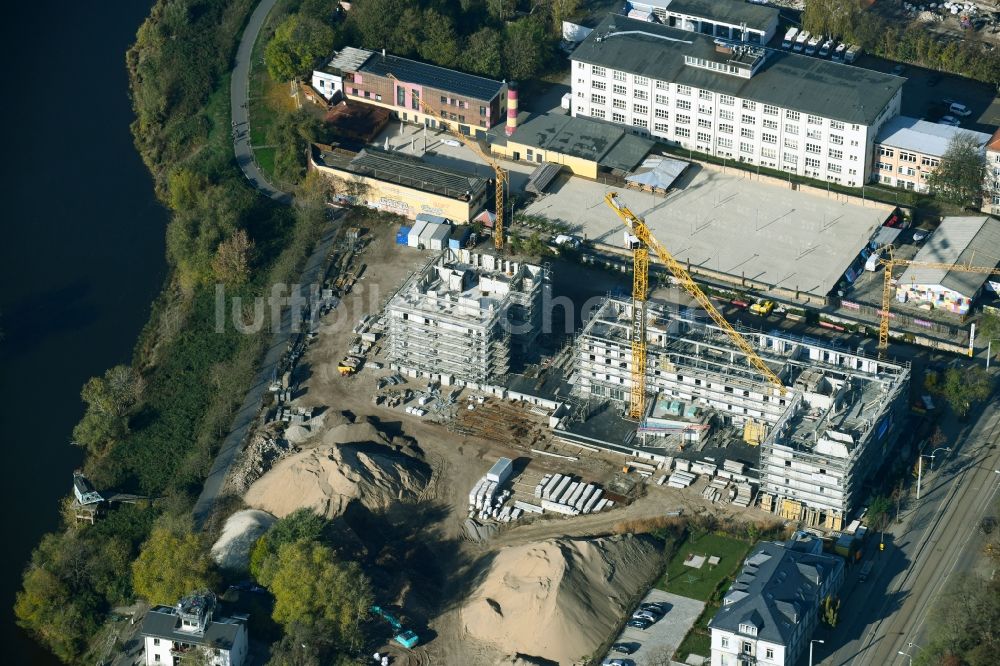 Dresden aus der Vogelperspektive: Baustelle Wohngebiet einer Mehrfamilienanlage des Projekts Hafencity entlang der Leipziger Straße in Dresden im Bundesland Sachsen, Deutschland