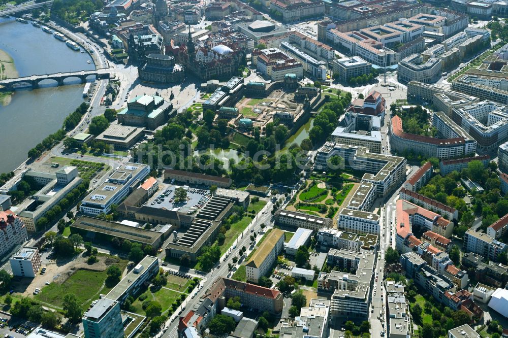 Dresden aus der Vogelperspektive: Baustelle Wohngebiet einer Mehrfamilienhaussiedlung in Dresden im Bundesland Sachsen, Deutschland