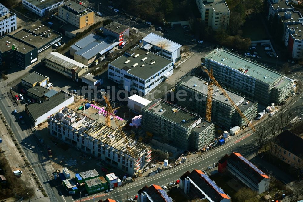 Nürnberg aus der Vogelperspektive: Baustelle Wohngebiet einer Mehrfamilienhaussiedlung an der Dresdener Straße Ecke Kieslingstraße im Ortsteil Erlenstegen in Nürnberg im Bundesland Bayern, Deutschland