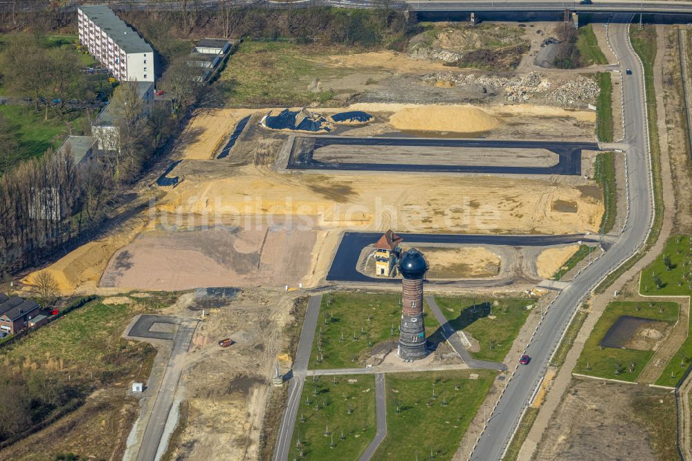 Duisburg von oben - Baustelle Wohngebiet einer Mehrfamilienhaussiedlung in Duisburg im Bundesland Nordrhein-Westfalen, Deutschland