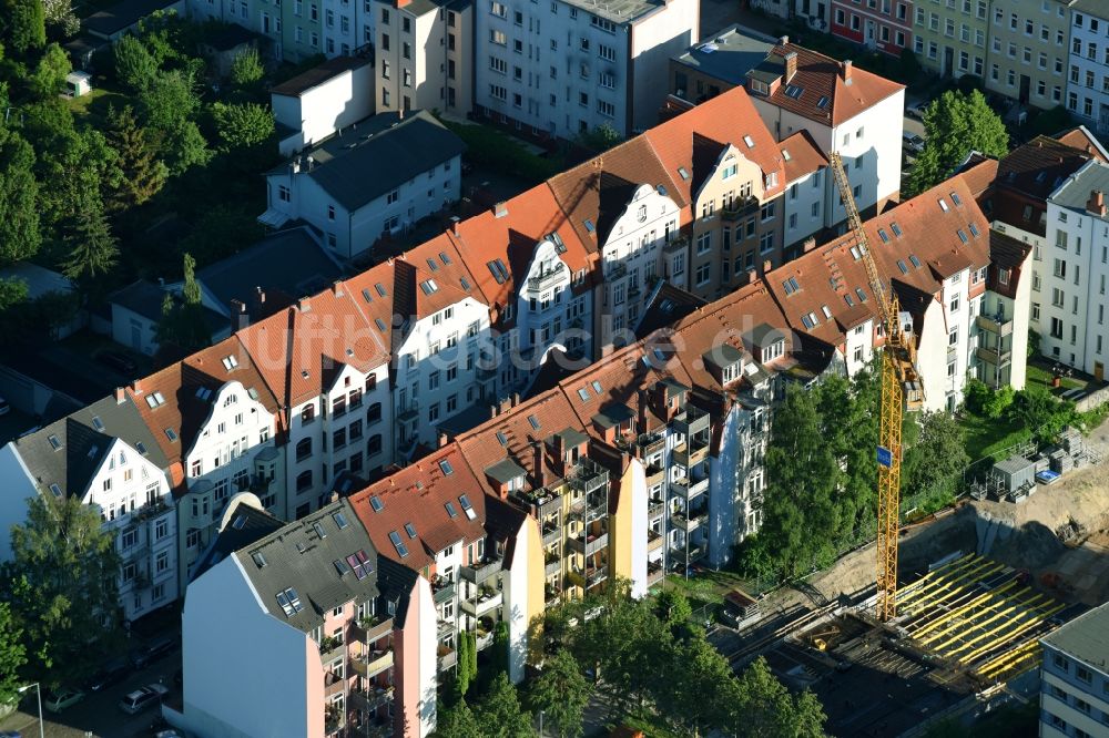 Rostock von oben - Baustelle Wohngebiet einer Mehrfamilienhaussiedlung Eschenstraße in Rostock im Bundesland Mecklenburg-Vorpommern, Deutschland