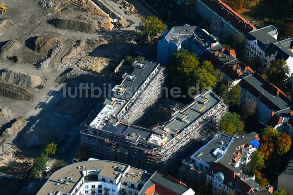 Luftaufnahme Berlin - Baustelle Wohngebiet einer Mehrfamilienhaussiedlung Fließsstraße - Hasselwerderstraße - Spreestraße im Ortsteil Schöneweide in Berlin, Deutschland