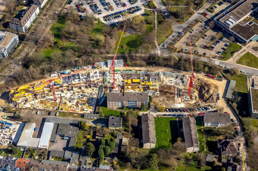 Essen aus der Vogelperspektive: Baustelle Wohngebiet einer Mehrfamilienhaussiedlung an der Herthastraße in Essen im Bundesland Nordrhein-Westfalen, Deutschland