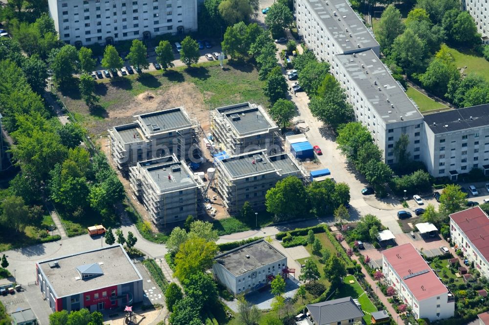 Luftbild Berlin - Baustelle Wohngebiet einer Mehrfamilienhaussiedlung am Kummerower Ring im Ortsteil Kaulsdorf in Berlin, Deutschland