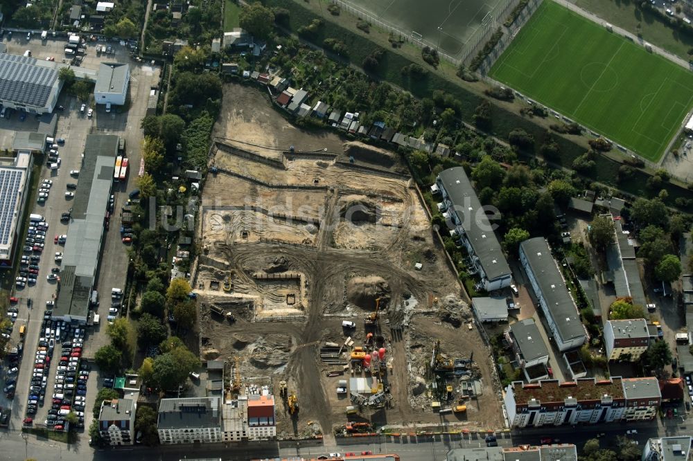 Luftaufnahme Berlin - Baustelle Wohngebiet der Mehrfamilienhaussiedlung Das Lichtenhain der BUWOG Group im Ortsteil Lichtenberg in Berlin, Deutschland