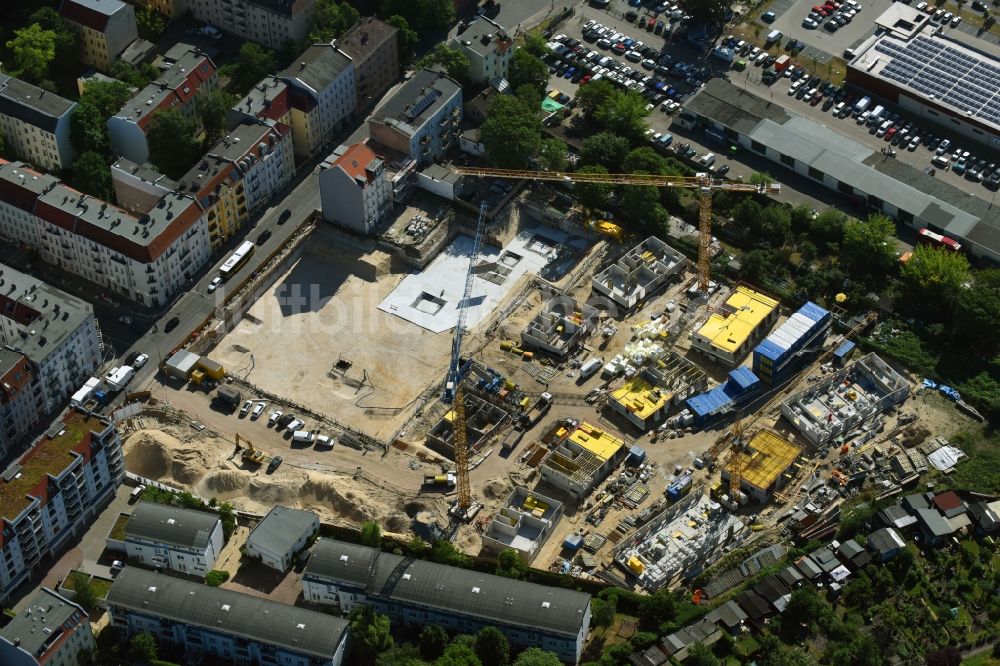 Berlin von oben - Baustelle Wohngebiet der Mehrfamilienhaussiedlung Das Lichtenhain der BUWOG Group im Ortsteil Lichtenberg in Berlin, Deutschland