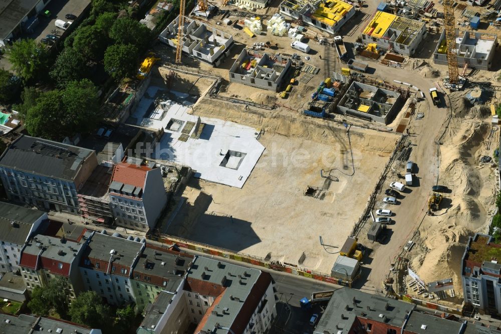 Berlin von oben - Baustelle Wohngebiet der Mehrfamilienhaussiedlung Das Lichtenhain der BUWOG Group im Ortsteil Lichtenberg in Berlin, Deutschland