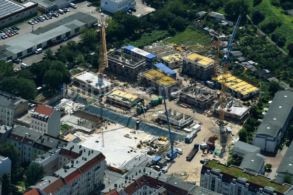 Berlin aus der Vogelperspektive: Baustelle Wohngebiet der Mehrfamilienhaussiedlung Das Lichtenhain der BUWOG Group im Ortsteil Lichtenberg in Berlin, Deutschland