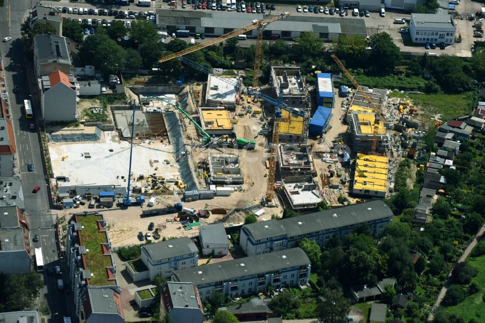 Luftbild Berlin - Baustelle Wohngebiet der Mehrfamilienhaussiedlung Das Lichtenhain der BUWOG Group im Ortsteil Lichtenberg in Berlin, Deutschland