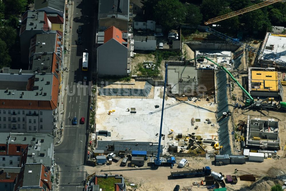 Berlin von oben - Baustelle Wohngebiet der Mehrfamilienhaussiedlung Das Lichtenhain der BUWOG Group im Ortsteil Lichtenberg in Berlin, Deutschland