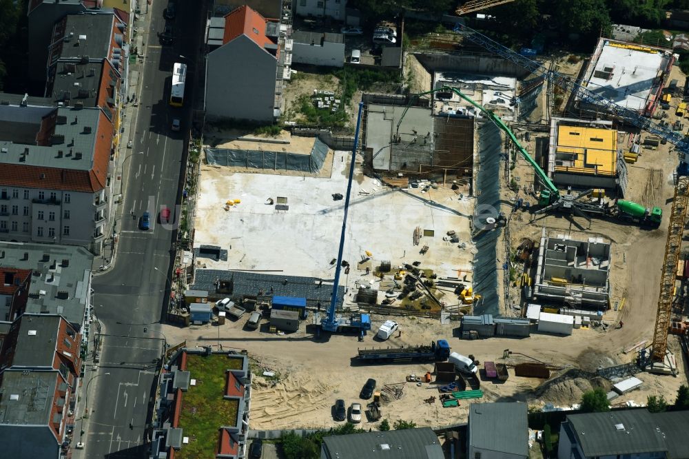 Berlin aus der Vogelperspektive: Baustelle Wohngebiet der Mehrfamilienhaussiedlung Das Lichtenhain der BUWOG Group im Ortsteil Lichtenberg in Berlin, Deutschland