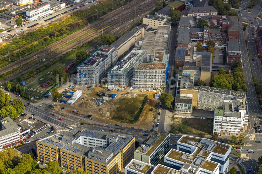 Essen von oben - Baustelle Wohngebiet einer Mehrfamilienhaussiedlung Literaturquartier in Essen im Bundesland Nordrhein-Westfalen, Deutschland