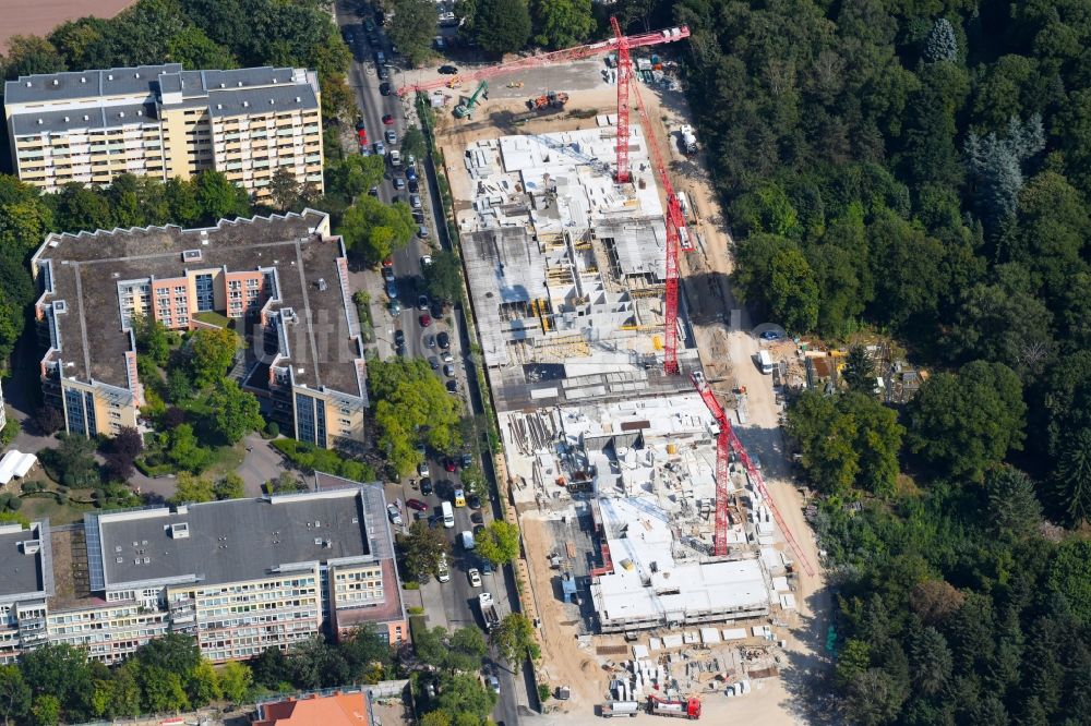 Berlin von oben - Baustelle Wohngebiet einer Mehrfamilienhaussiedlung Mariendorfer Weg im Ortsteil Neukölln in Berlin, Deutschland