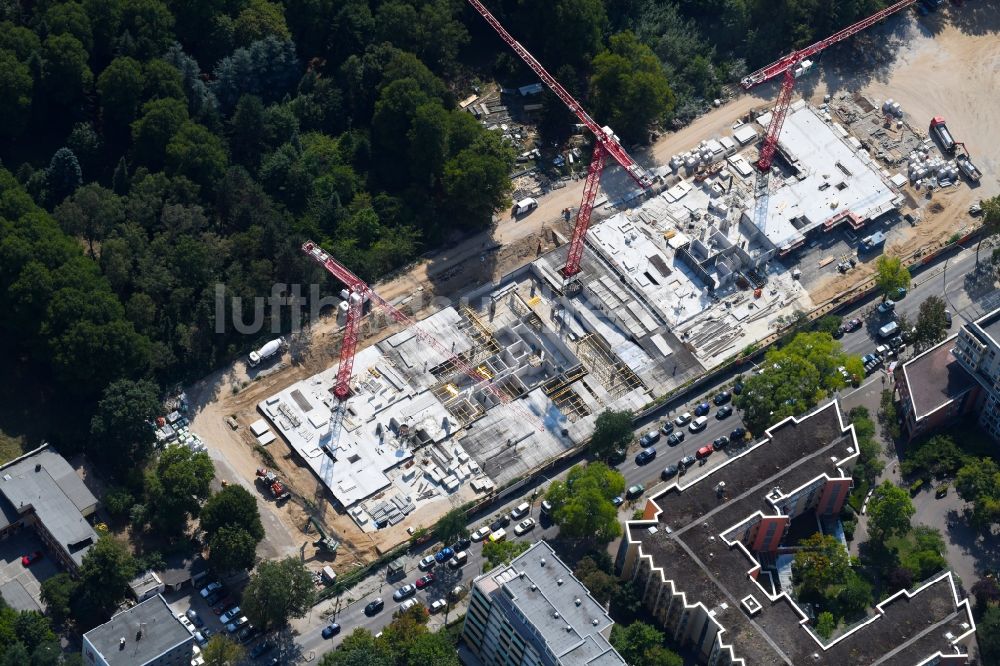 Luftaufnahme Berlin - Baustelle Wohngebiet einer Mehrfamilienhaussiedlung Mariendorfer Weg im Ortsteil Neukölln in Berlin, Deutschland