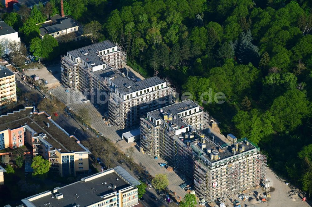 Luftbild Berlin - Baustelle Wohngebiet einer Mehrfamilienhaussiedlung Mariendorfer Weg im Ortsteil Neukölln in Berlin, Deutschland