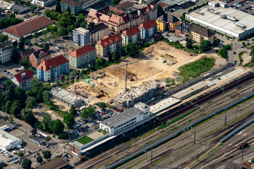 Offenburg von oben - Baustelle Wohngebiet einer Mehrfamilienhaussiedlung Okenstrasse in Offenburg im Bundesland Baden-Württemberg, Deutschland