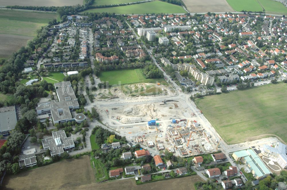 Garching bei München aus der Vogelperspektive: Baustelle Wohngebiet einer Mehrfamilienhaussiedlung Professor-Angermair-Ring Ecke Mühlfeldweg in Garching bei München im Bundesland Bayern, Deutschland