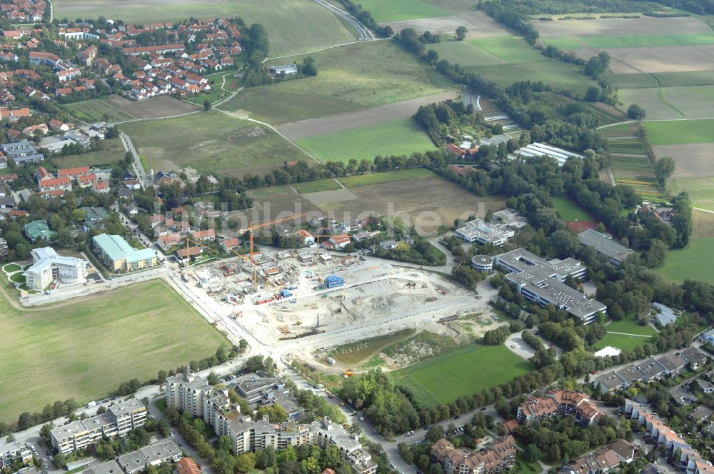 Luftaufnahme Garching bei München - Baustelle Wohngebiet einer Mehrfamilienhaussiedlung Professor-Angermair-Ring Ecke Mühlfeldweg in Garching bei München im Bundesland Bayern, Deutschland