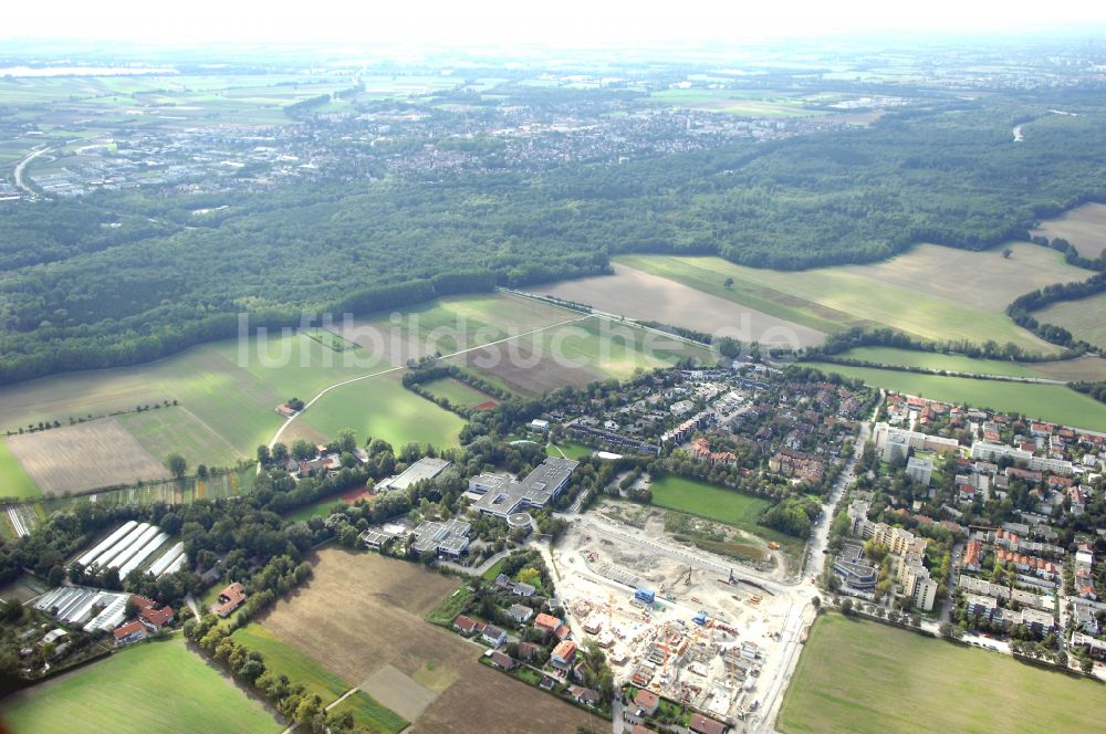 Luftaufnahme Garching bei München - Baustelle Wohngebiet einer Mehrfamilienhaussiedlung Professor-Angermair-Ring Ecke Mühlfeldweg in Garching bei München im Bundesland Bayern, Deutschland