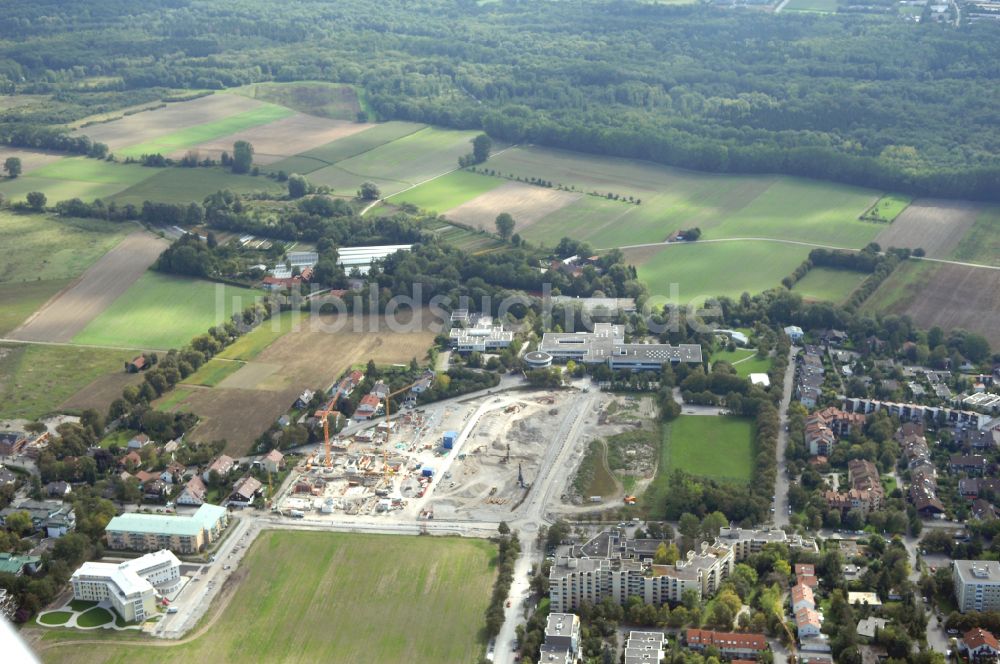 Garching bei München aus der Vogelperspektive: Baustelle Wohngebiet einer Mehrfamilienhaussiedlung Professor-Angermair-Ring Ecke Mühlfeldweg in Garching bei München im Bundesland Bayern, Deutschland