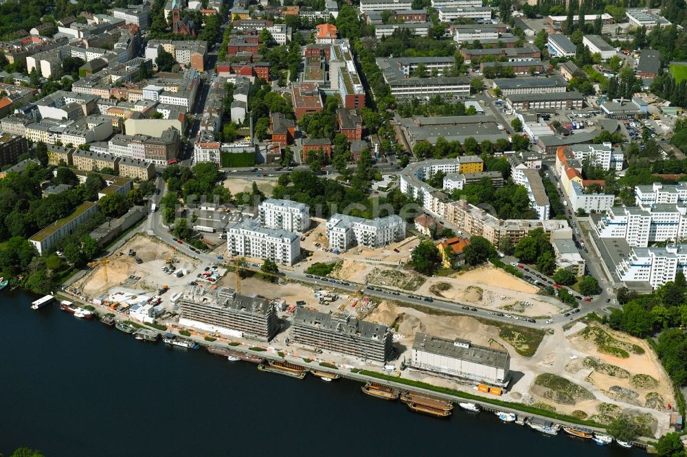 Berlin von oben - Baustelle Wohngebiet einer Mehrfamilienhaussiedlung Speicherballett - Havelkiesel im Stadtteil Hakenfelde in Berlin, Deutschland