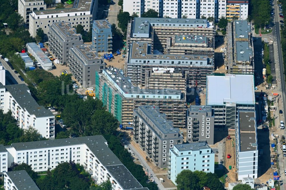 Luftbild Berlin - Baustelle Wohngebiet einer Mehrfamilienhaussiedlung Stadtgut im Ortsteil Hellersdorf in Berlin, Deutschland