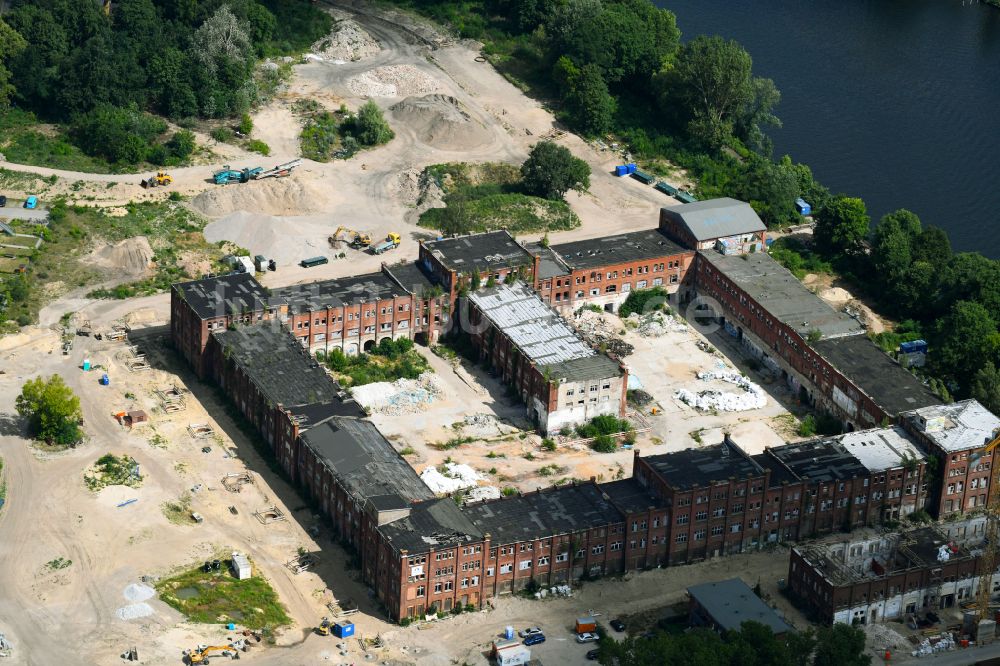 Berlin von oben - Baustelle Wohngebiet einer Mehrfamilienhaussiedlung Wasserstadt Spindlersfeld im Ortsteil Köpenick in Berlin, Deutschland