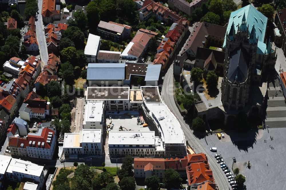 Erfurt von oben - Baustelle Wohngebiet einer Mehrfamilienhaussiedlung Wohnen am Dom entlang der Domstraße - An den Graden im Ortsteil Zentrum in Erfurt im Bundesland Thüringen, Deutschland