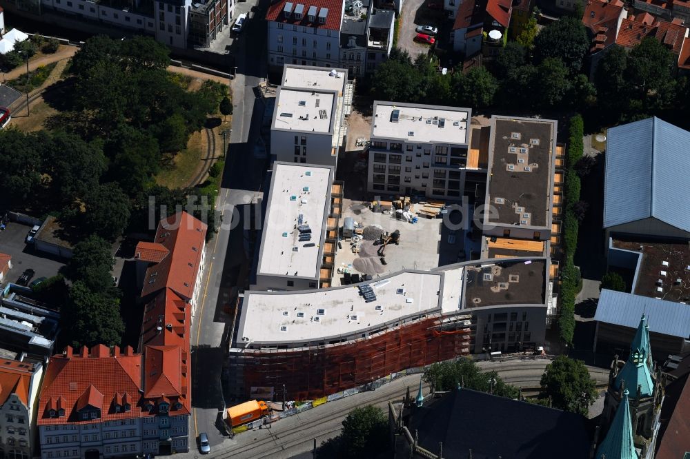 Luftbild Erfurt - Baustelle Wohngebiet einer Mehrfamilienhaussiedlung Wohnen am Dom entlang der Domstraße - An den Graden im Ortsteil Zentrum in Erfurt im Bundesland Thüringen, Deutschland