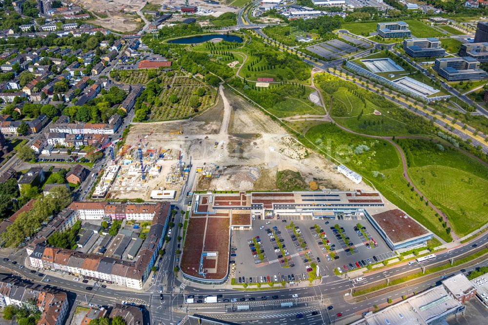 Essen aus der Vogelperspektive: Baustelle Wohngebiet einer Mehrfamilienhaussiedlung Wohnen am Krupp-Park im Ortsteil Westviertel in Essen im Bundesland Nordrhein-Westfalen, Deutschland