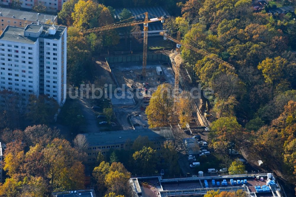 Luftbild Potsdam - Baustelle Wohngebiet einer Mehrfamilienhaussiedlung Zum Kahleberg Ecke Zum Jagenstein im Ortsteil Waldstadt in Potsdam im Bundesland Brandenburg, Deutschland