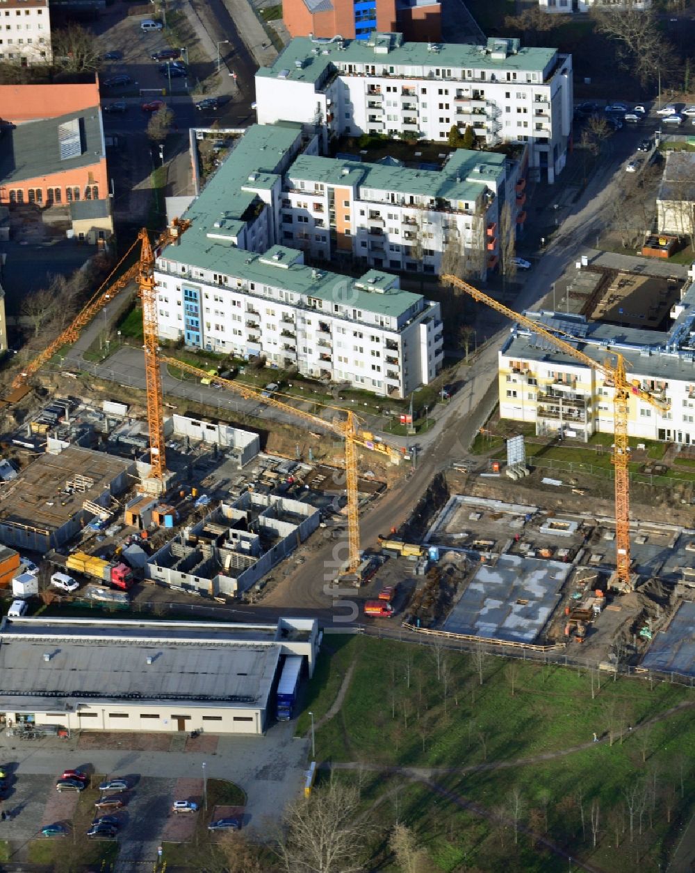 Luftbild Berlin - Baustelle eine Wohngebietes im Bezirk Treptow-Köpenick im Bundesland Berlin